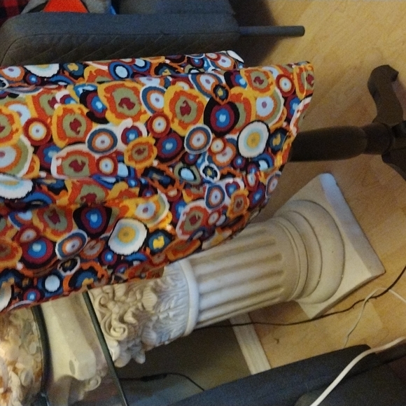 Lula Roe Shirt - Picture 2 of 5